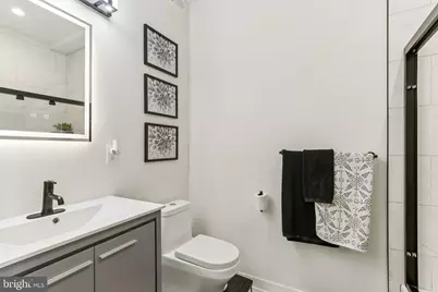 2117 Fernon Street, Philadelphia, PA 19145 - Photo 16