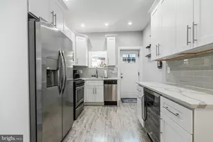 2504 S American St, Philadelphia, PA 19148 - Photo 8