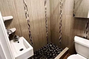 905 Diamond St, Philadelphia, PA 19122 - Photo 4