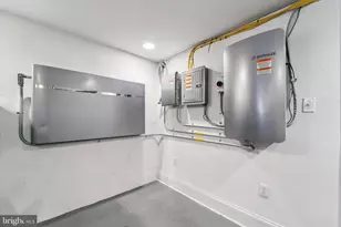 4935 Pine St, Philadelphia, PA 19143 - Photo 34