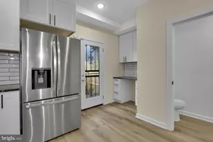 2670 Braddock St, Philadelphia, PA 19125 - Photo 10