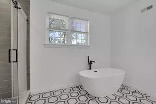 2670 Braddock St, Philadelphia, PA 19125 - Photo 38