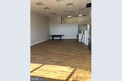 614 Front Street N, Philadelphia, PA 19123 - Photo 2