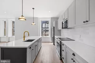 200 S Broad St, Philadelphia, PA 19102 - Photo 2