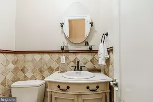 2049 Walnut St, Philadelphia, PA 19103 - Photo 14