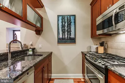 2049 Walnut Street #1R, Philadelphia, PA 19103 - Photo 10