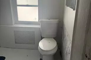 37 W Seymour St, Philadelphia, PA 19144 - Photo 18