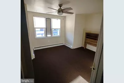 2033 S Bucknell Street, Philadelphia, PA 19145 - Photo 6