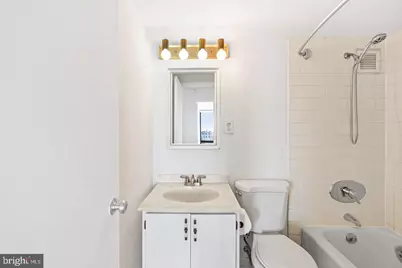 200 Locust Street #27F-N, Philadelphia, PA 19106 - Photo 12