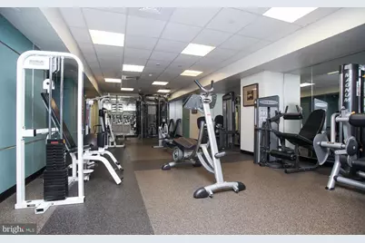 200 Locust Street #27F-N, Philadelphia, PA 19106 - Photo 36