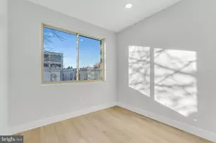 1243 W Westmoreland St, Philadelphia, PA 19140 - Photo 10