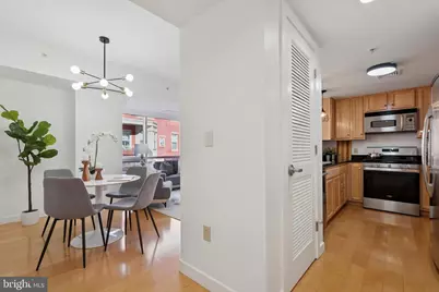 1034 Spruce Street #402, Philadelphia, PA 19107 - Photo 6