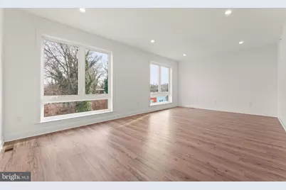 257 E Sharpnack Street, Philadelphia, PA 19119 - Photo 24