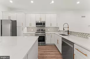 257 E Sharpnack St, Philadelphia, PA 19119 - Photo 10