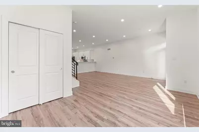 257 E Sharpnack Street, Philadelphia, PA 19119 - Photo 6