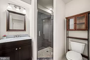 823 N 15th St, Philadelphia, PA 19130 - Photo 18