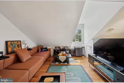 1021 Clinton Street #7, Philadelphia, PA 19107 - Photo 2