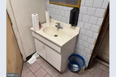 6721 Elmwood Avenue, Philadelphia, PA 19142 - Photo 4