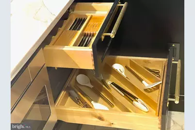 1324 Locust #429, Philadelphia, PA 19107 - Photo 4