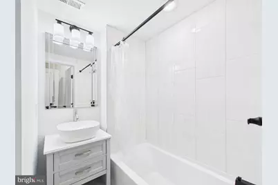 1320 S Grove Street #2, Philadelphia, PA 19146 - Photo 2