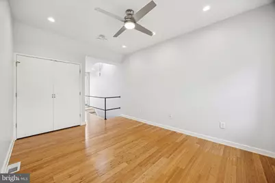 2037 E Arizona Street, Philadelphia, PA 19125 - Photo 16