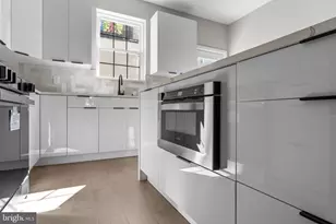 1321 N 2nd St, Philadelphia, PA 19122 - Photo 16