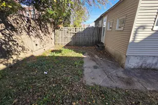 6736 Vandike St, Philadelphia, PA 19135 - Photo 4