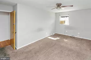 2162 Strahle St, Philadelphia, PA 19152 - Photo 14