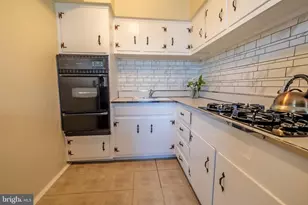 6019 N Warnock St, Philadelphia, PA 19141 - Photo 10