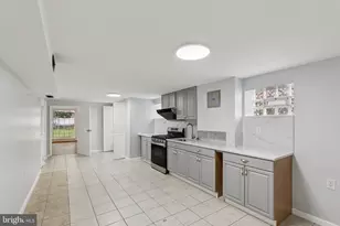 9782 Clark St, Philadelphia, PA 19115 - Photo 48