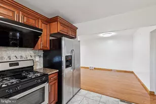 9782 Clark St, Philadelphia, PA 19115 - Photo 32