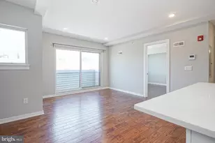 1710 Cambridge St, Philadelphia, PA 19130 - Photo 8