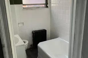 2056 Emily St, Philadelphia, PA 19145 - Photo 4