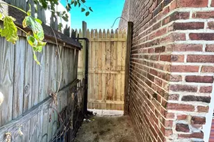 3649 Emerald St, Philadelphia, PA 19134 - Photo 30