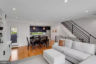 407 Salmon St, Philadelphia, PA 19125 - Photo 4