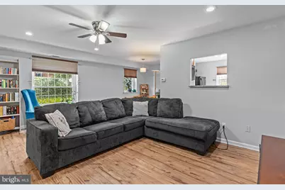 4000 Gypsy Lane #637, Philadelphia, PA 19129 - Photo 2