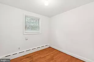 1827 S Rosewood St, Philadelphia, PA 19145 - Photo 14