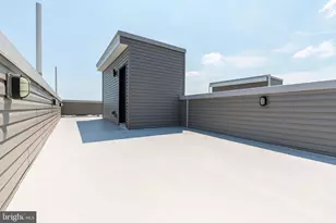 2048 3rd St, Philadelphia, PA 19122 - Photo 2