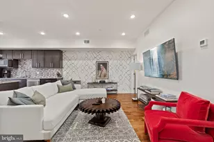 2015 S Hutchinson St, Philadelphia, PA 19148 - Photo 4