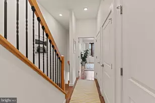 2015 S Hutchinson St, Philadelphia, PA 19148 - Photo 14