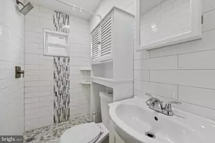 1020 S Bouvier St, Philadelphia, PA 19146 - Photo 12