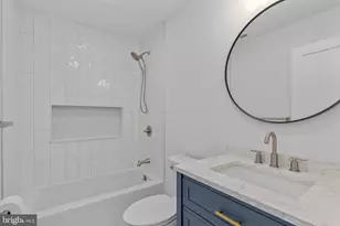 202 Spruce St, Philadelphia, PA 19106 - Photo 48