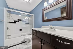 126 Cuthbert St, Philadelphia, PA 19106 - Photo 24