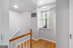 1027 N 4th St, Philadelphia, PA 19123 - Photo 10