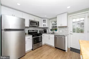 3169 Livingston St, Philadelphia, PA 19134 - Photo 10