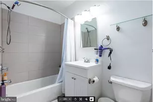 8526 Germantown Ave, Philadelphia, PA 19118 - Photo 14