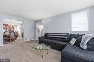 2755 Rhawn St, Philadelphia, PA 19152 - Photo 4