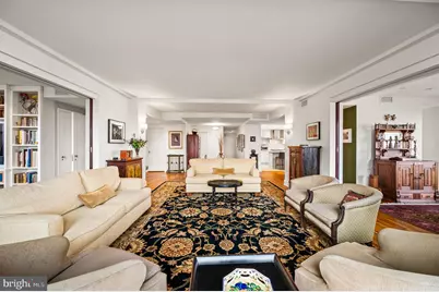 1901 Walnut Street #15D, Philadelphia, PA 19103 - Photo 4