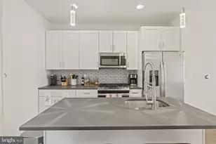 2544 S 2nd St, Philadelphia, PA 19148 - Photo 10