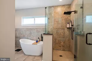 1654 N 6th St, Philadelphia, PA 19122 - Photo 24